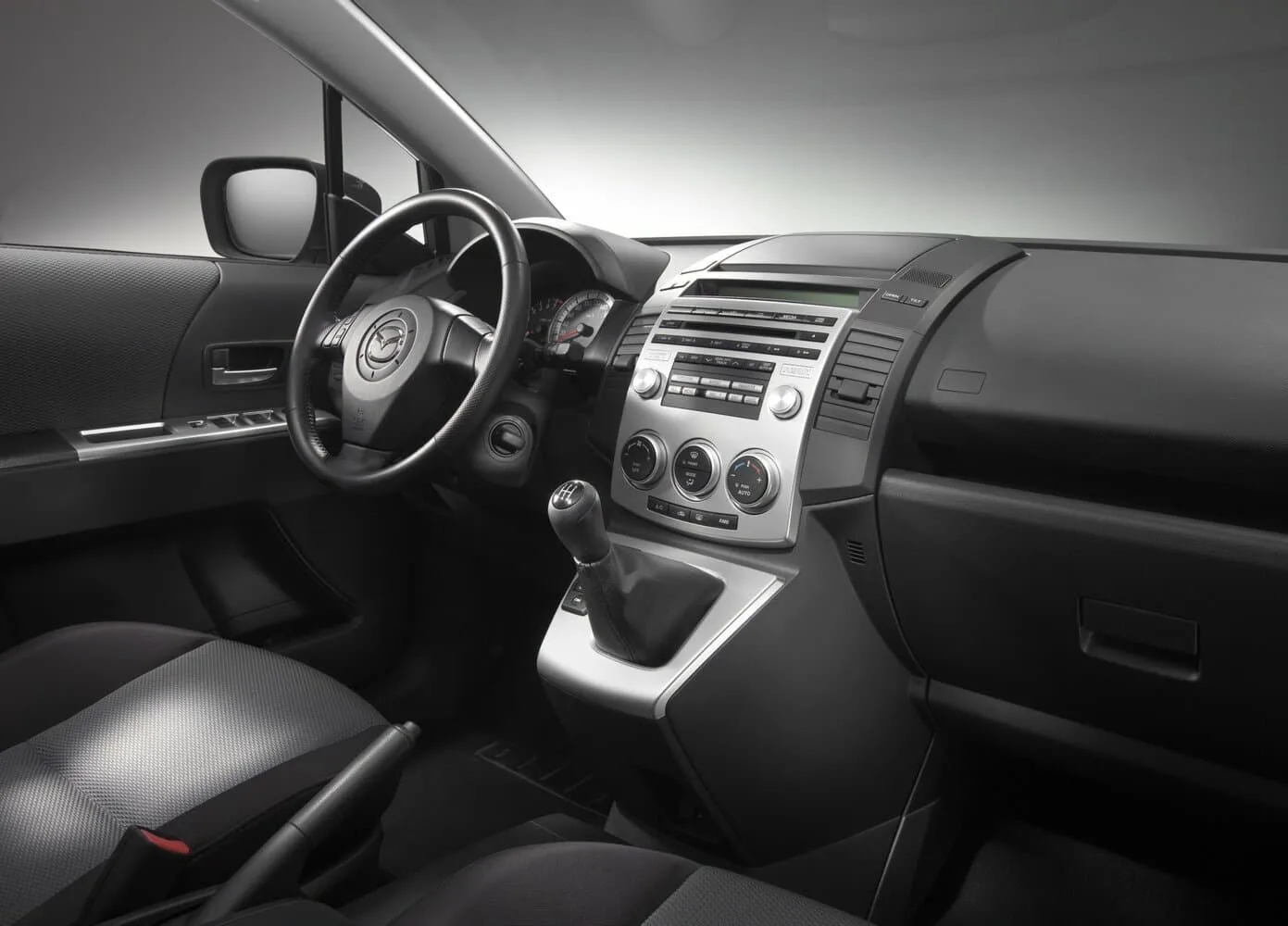 Mazda 5 I — фото 5
