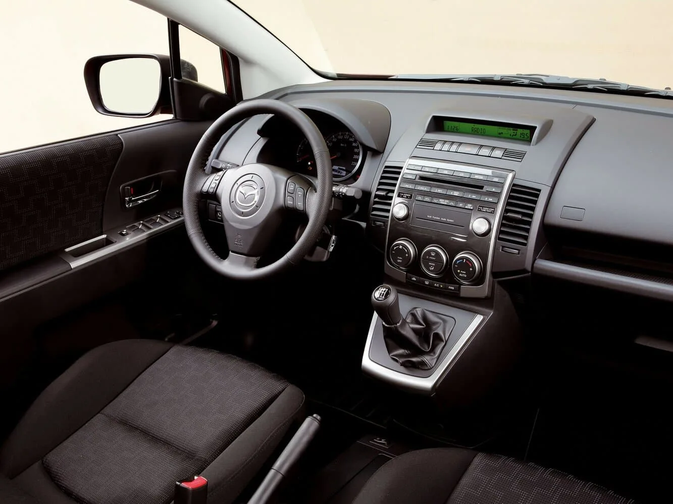 Mazda 5 I — фото 5