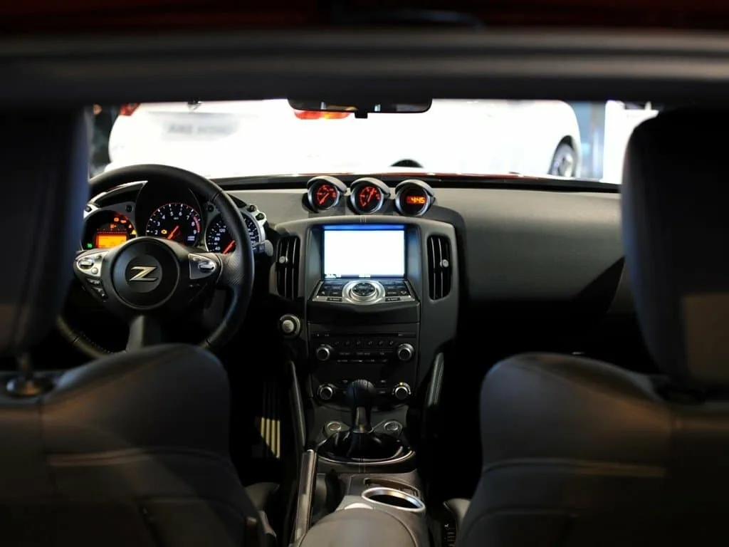 Nissan 370Z I Рестайлинг — фото 5