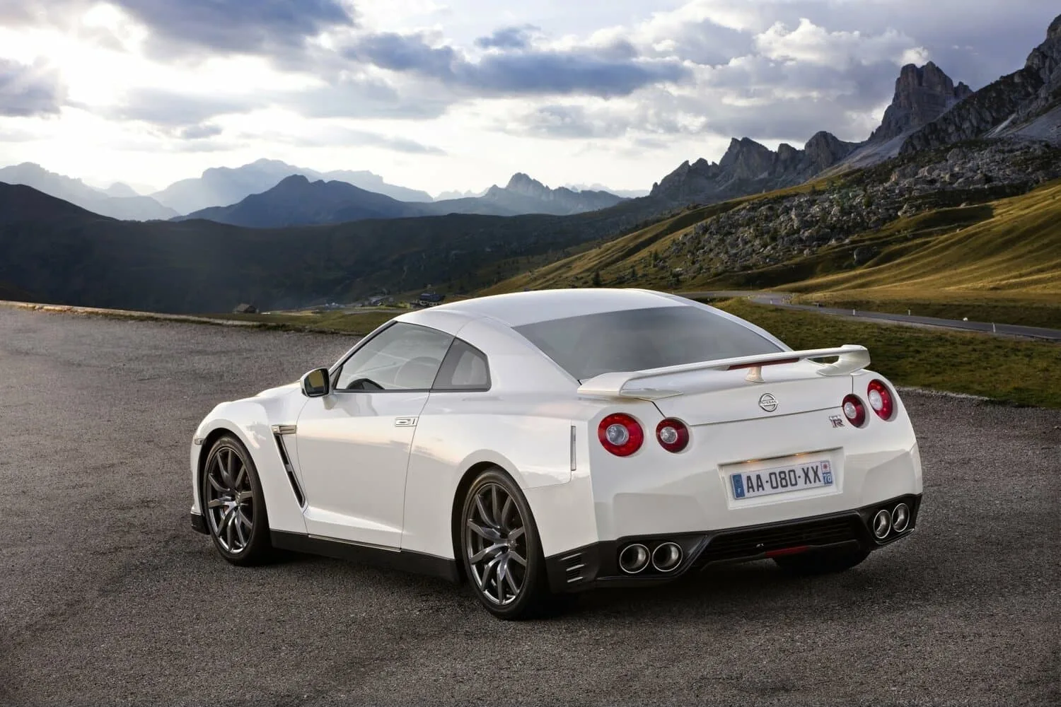 Nissan GT-R I Рестайлинг 1 — фото 5