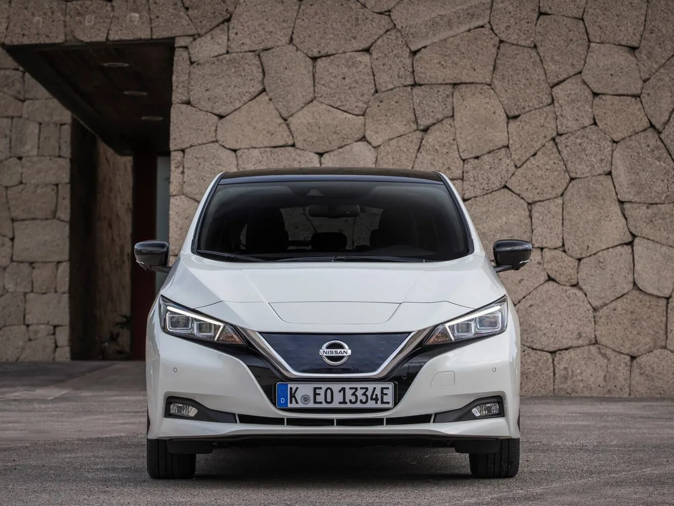 Nissan Leaf II — фото 2