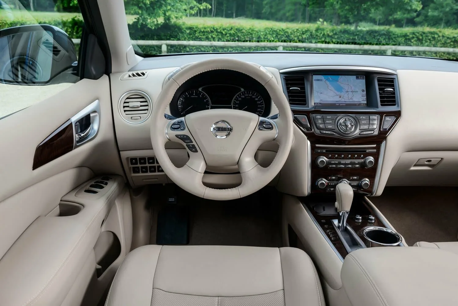 Nissan Pathfinder IV — фото 6