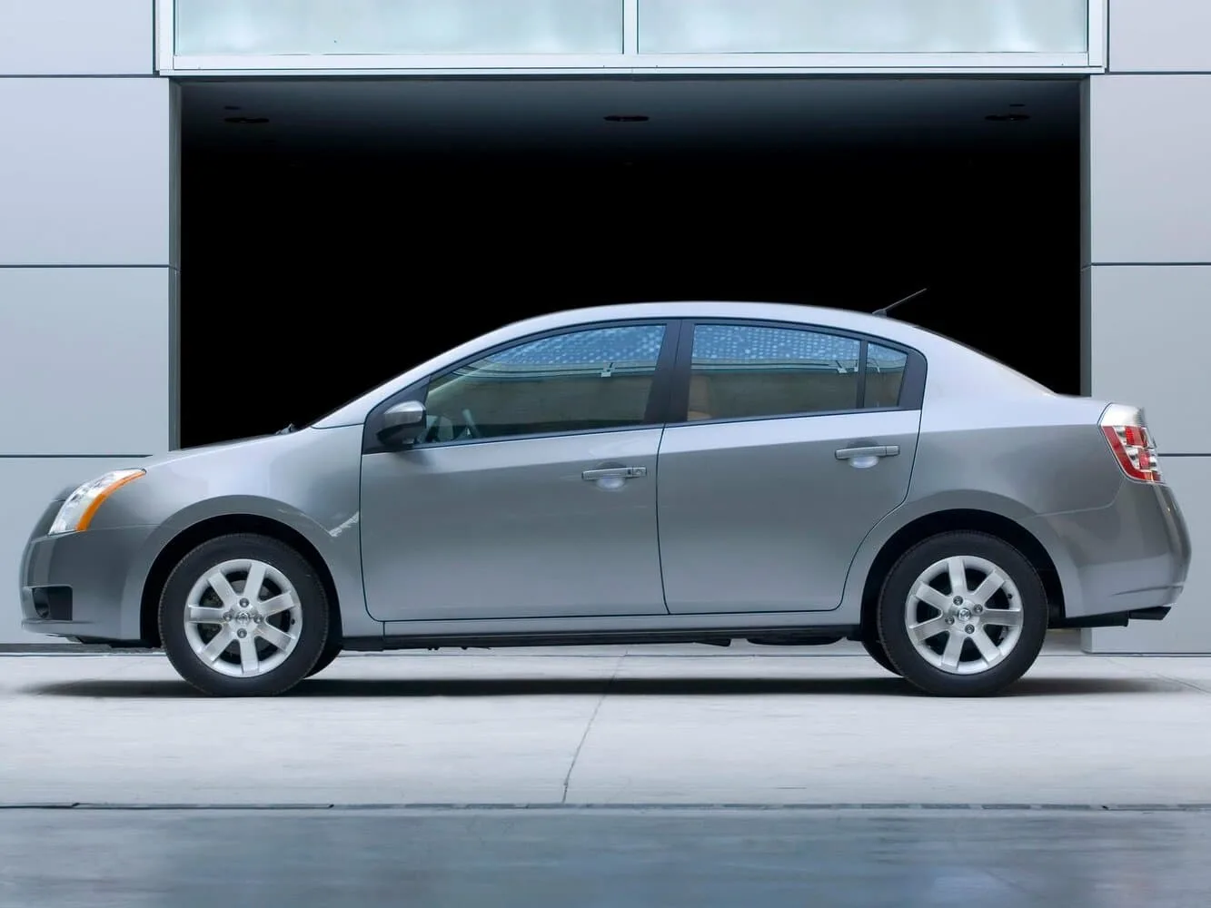 Nissan Sentra VI — фото 3