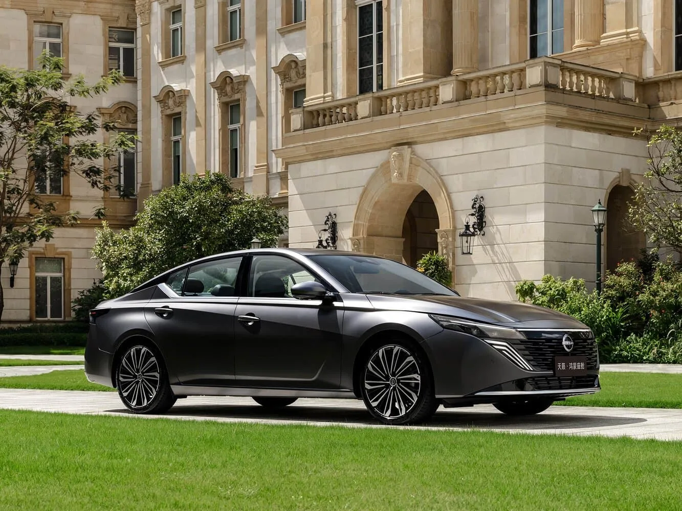 Nissan Teana IV