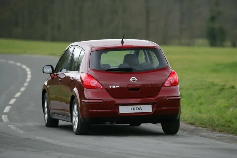 Nissan Tiida I Рестайлинг — фото 4