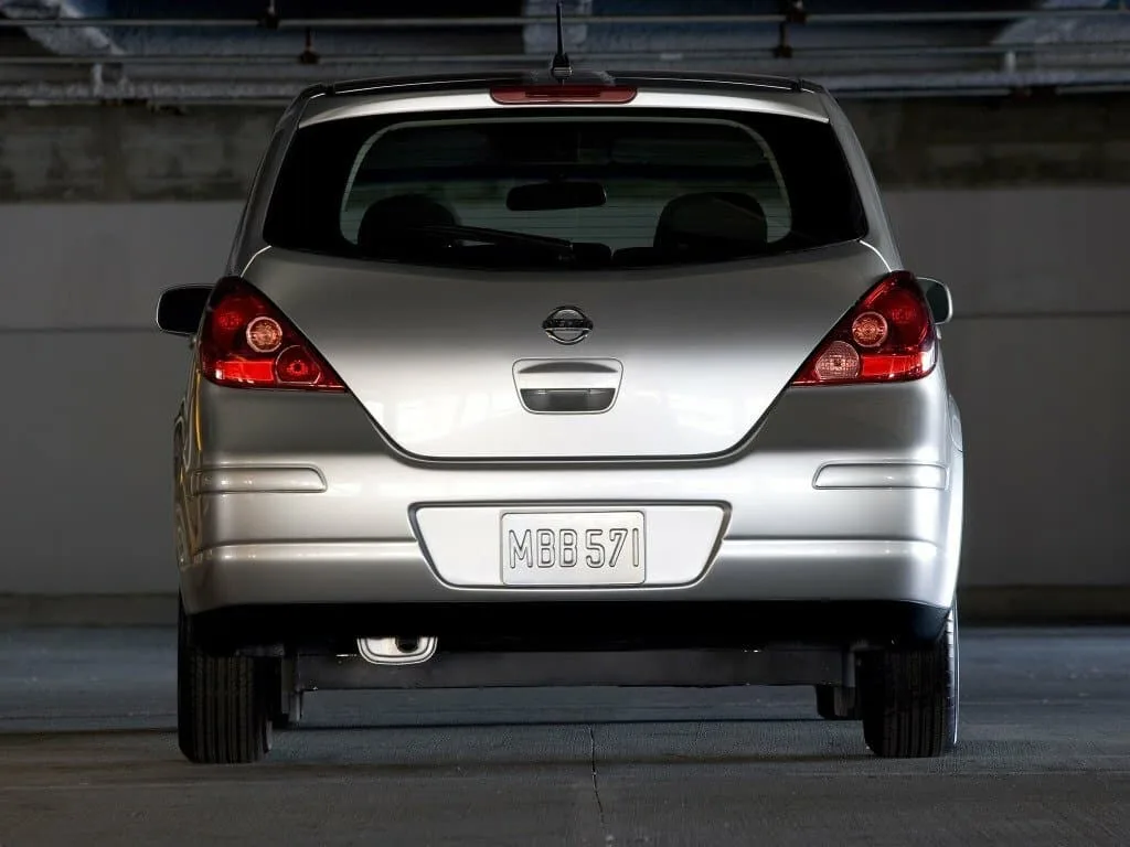 Nissan Versa I — фото 4