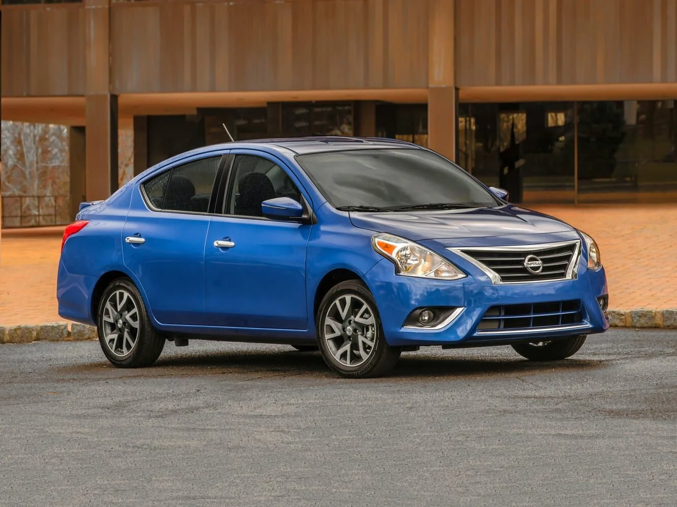 Nissan Versa II Рестайлинг