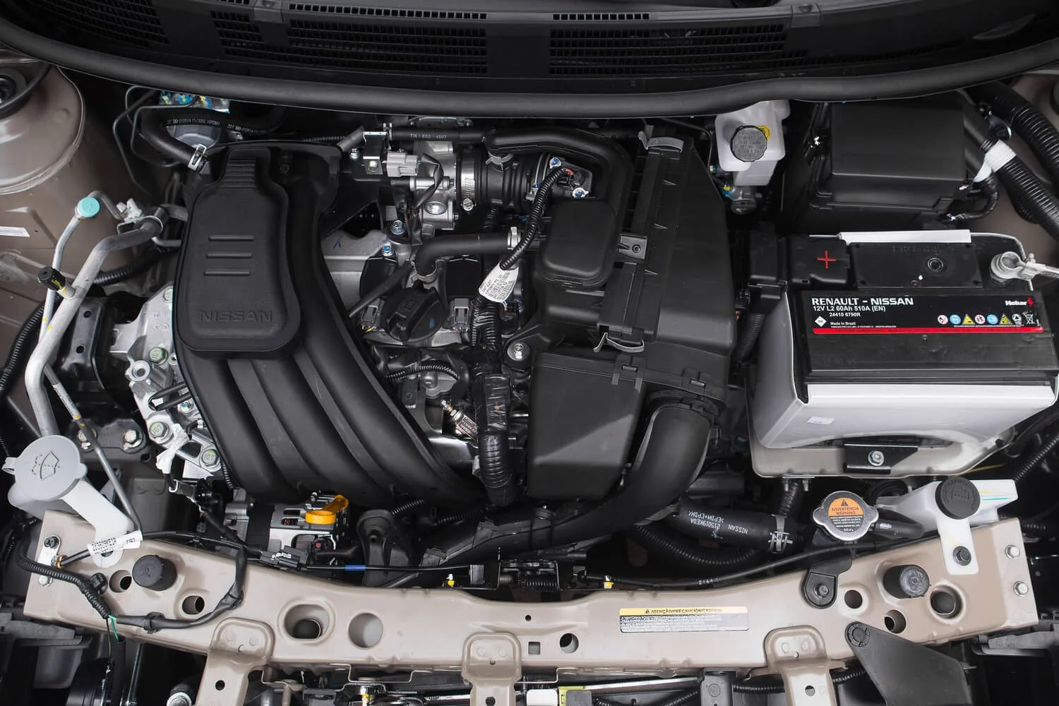 Nissan Versa II Рестайлинг — фото 6