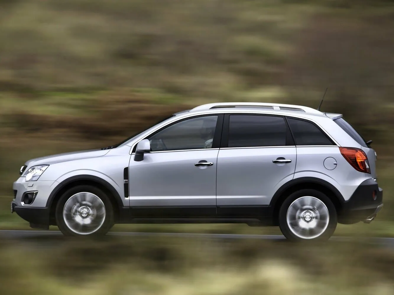 Opel Antara I Рестайлинг — фото 3