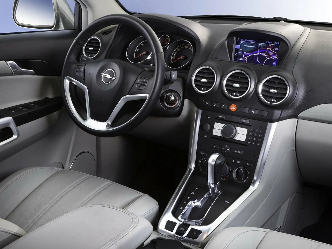 Opel Antara I Рестайлинг — фото 4