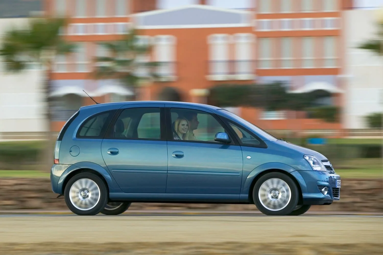 Opel Meriva A Рестайлинг — фото 3