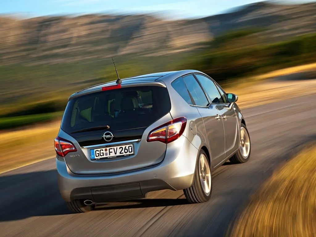 Opel Meriva B Рестайлинг — фото 4