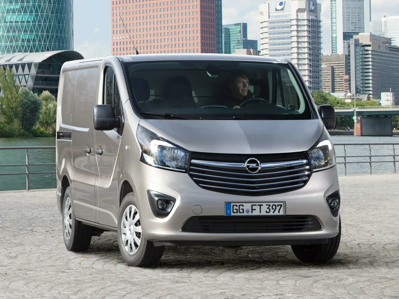 Opel Vivaro B — фото 2
