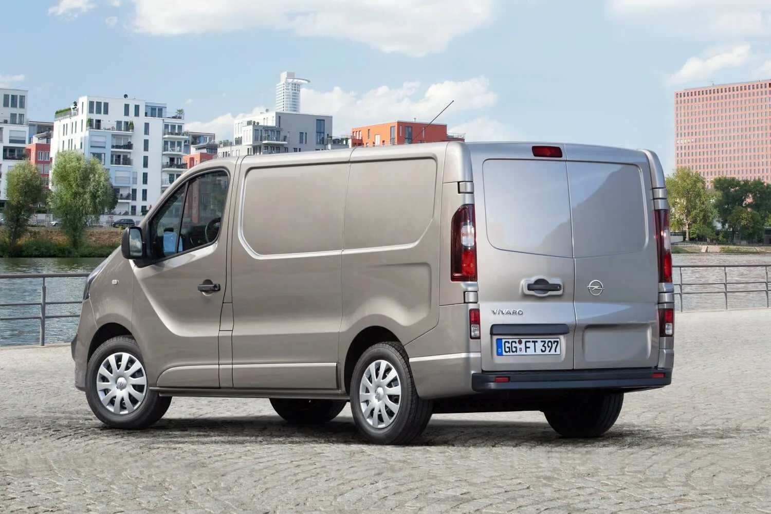 Opel Vivaro B — фото 4