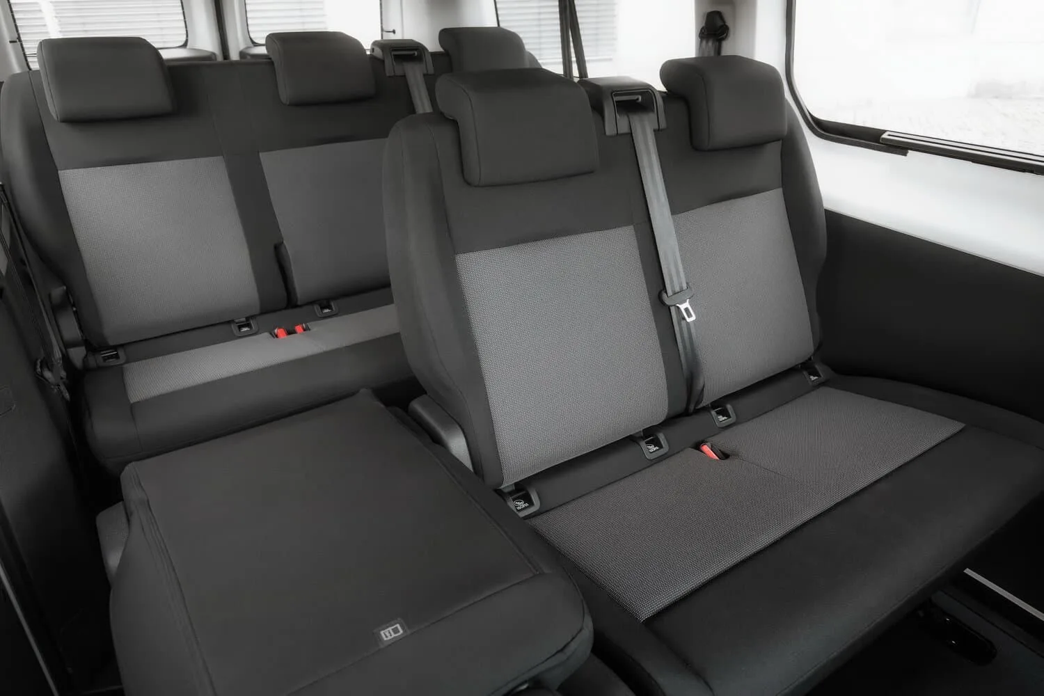 Opel Vivaro C — фото 6