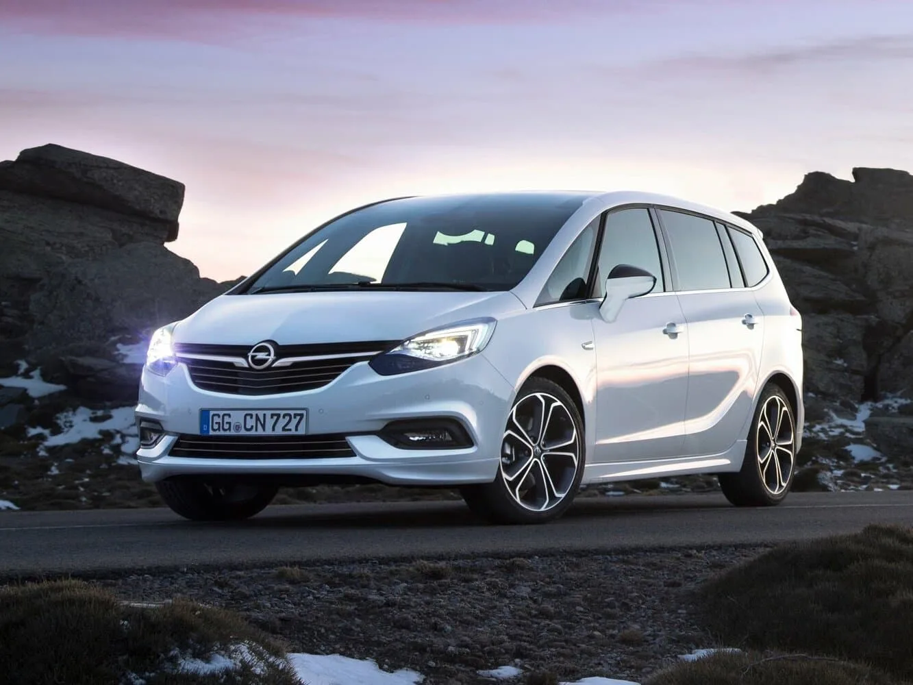 Opel Zafira C Рестайлинг