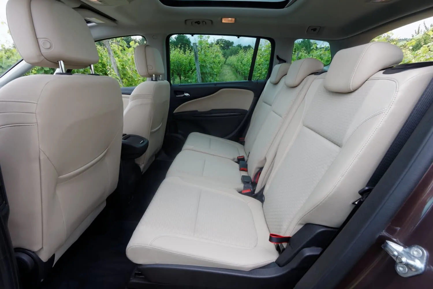Opel Zafira C Рестайлинг — фото 5