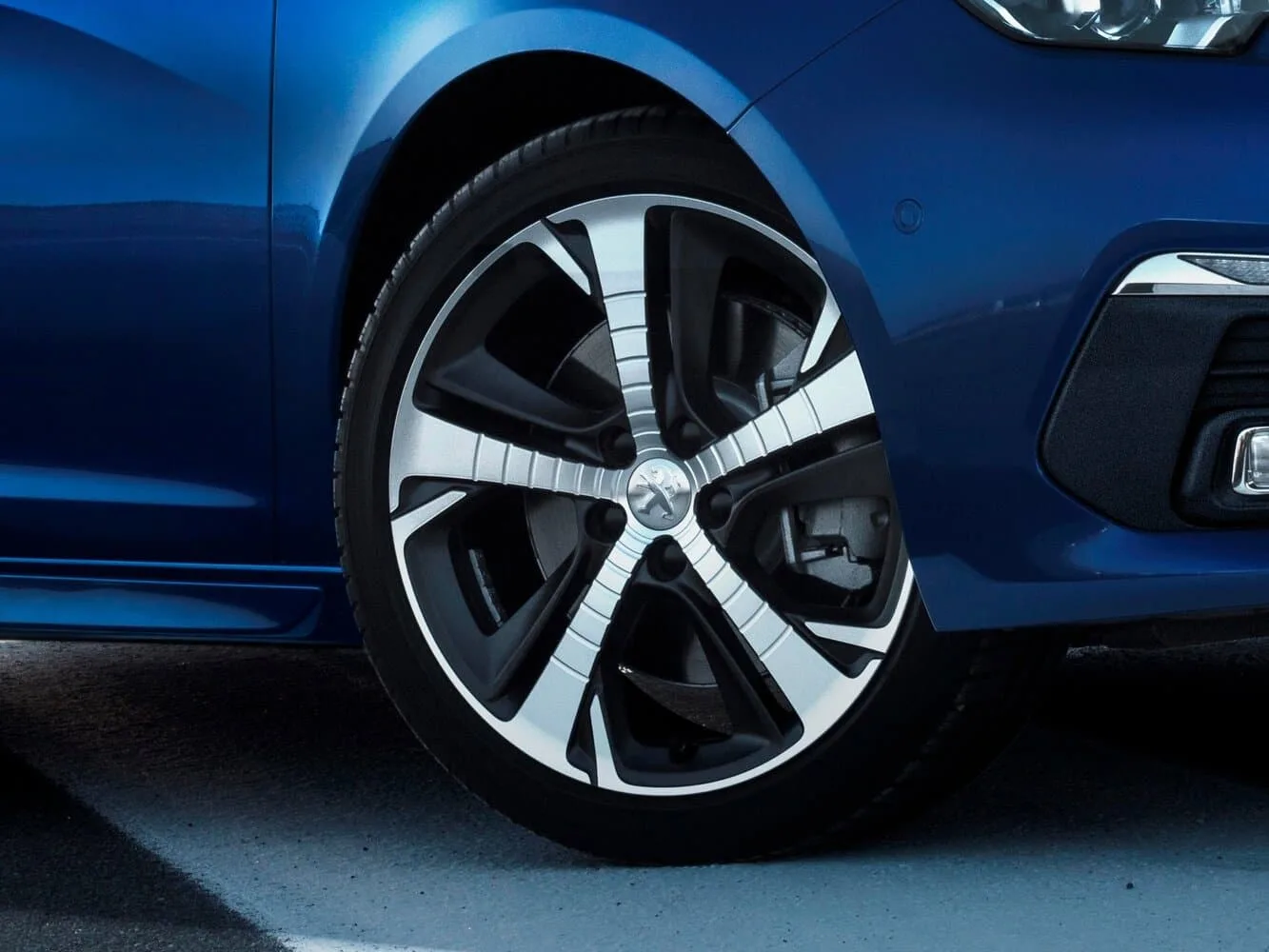 Peugeot 308 II Рестайлинг — фото 5