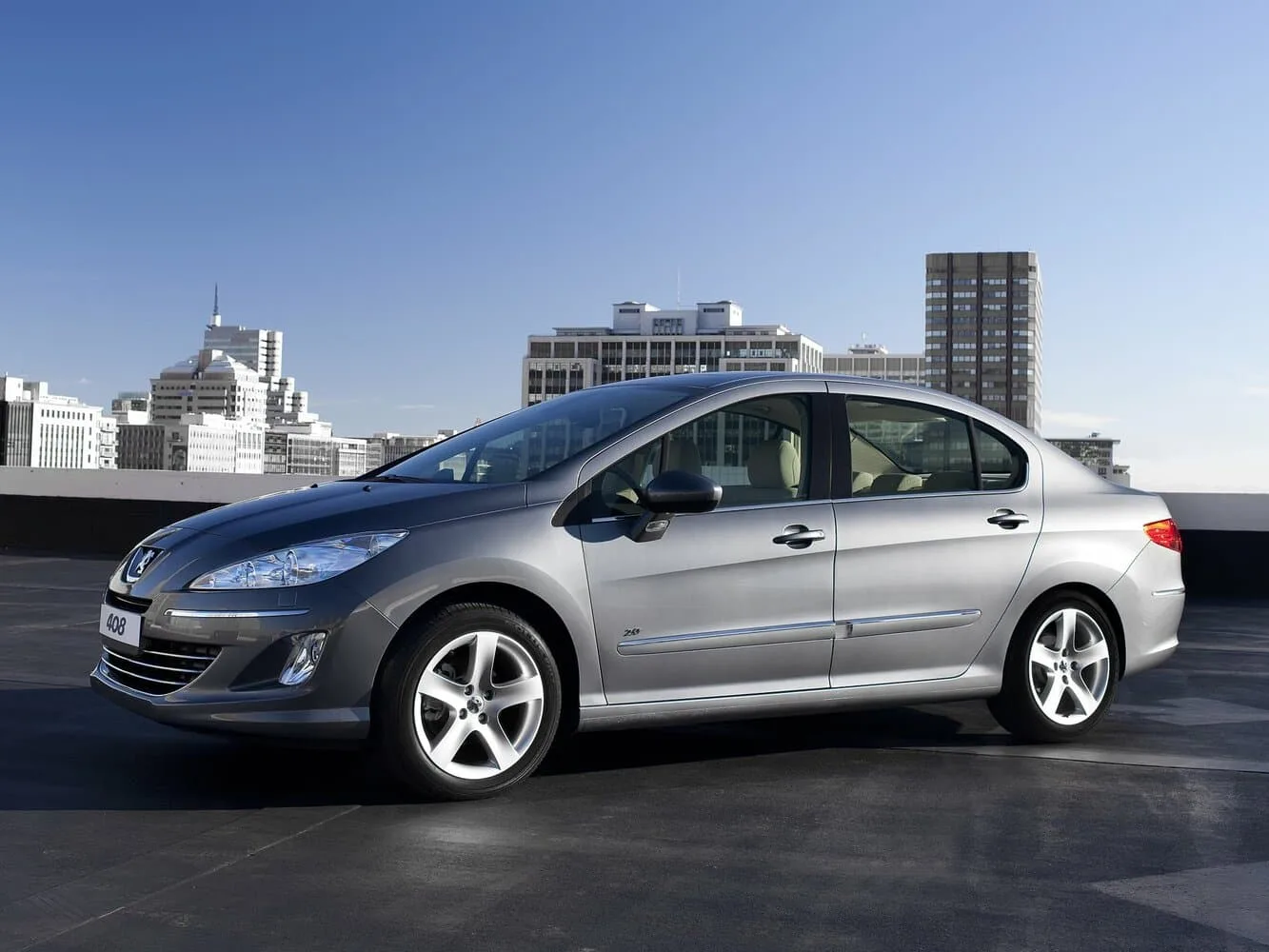 Peugeot 408 I