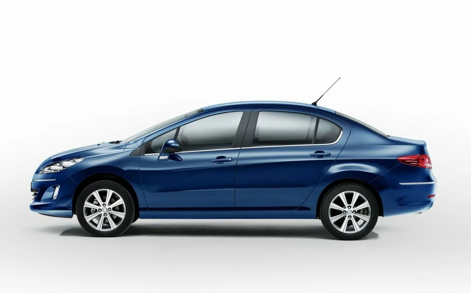 Peugeot 408 I — фото 3