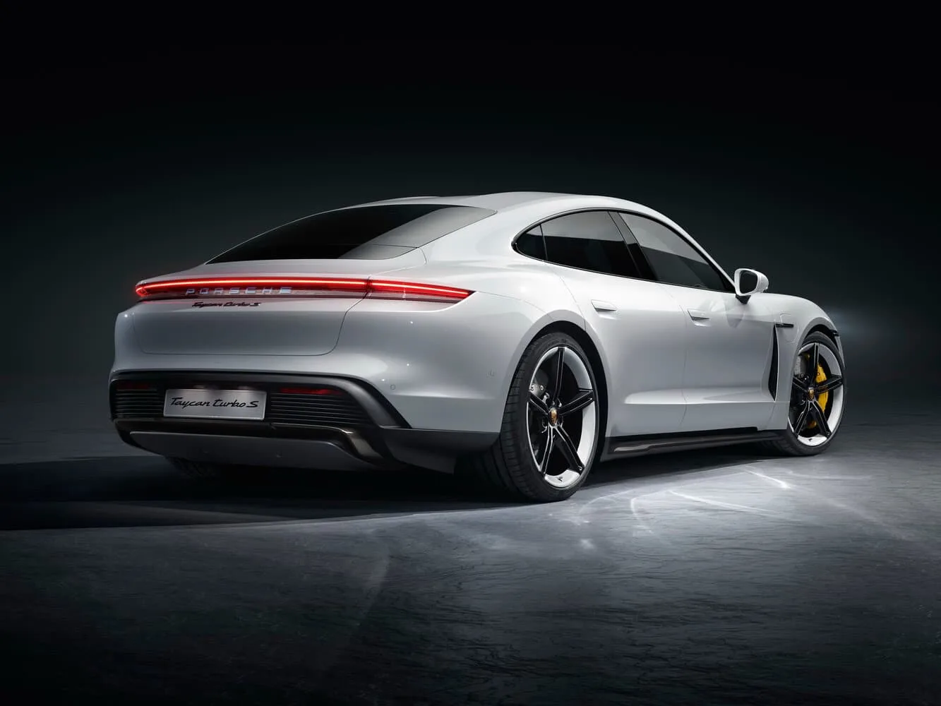 Porsche Taycan I — фото 6