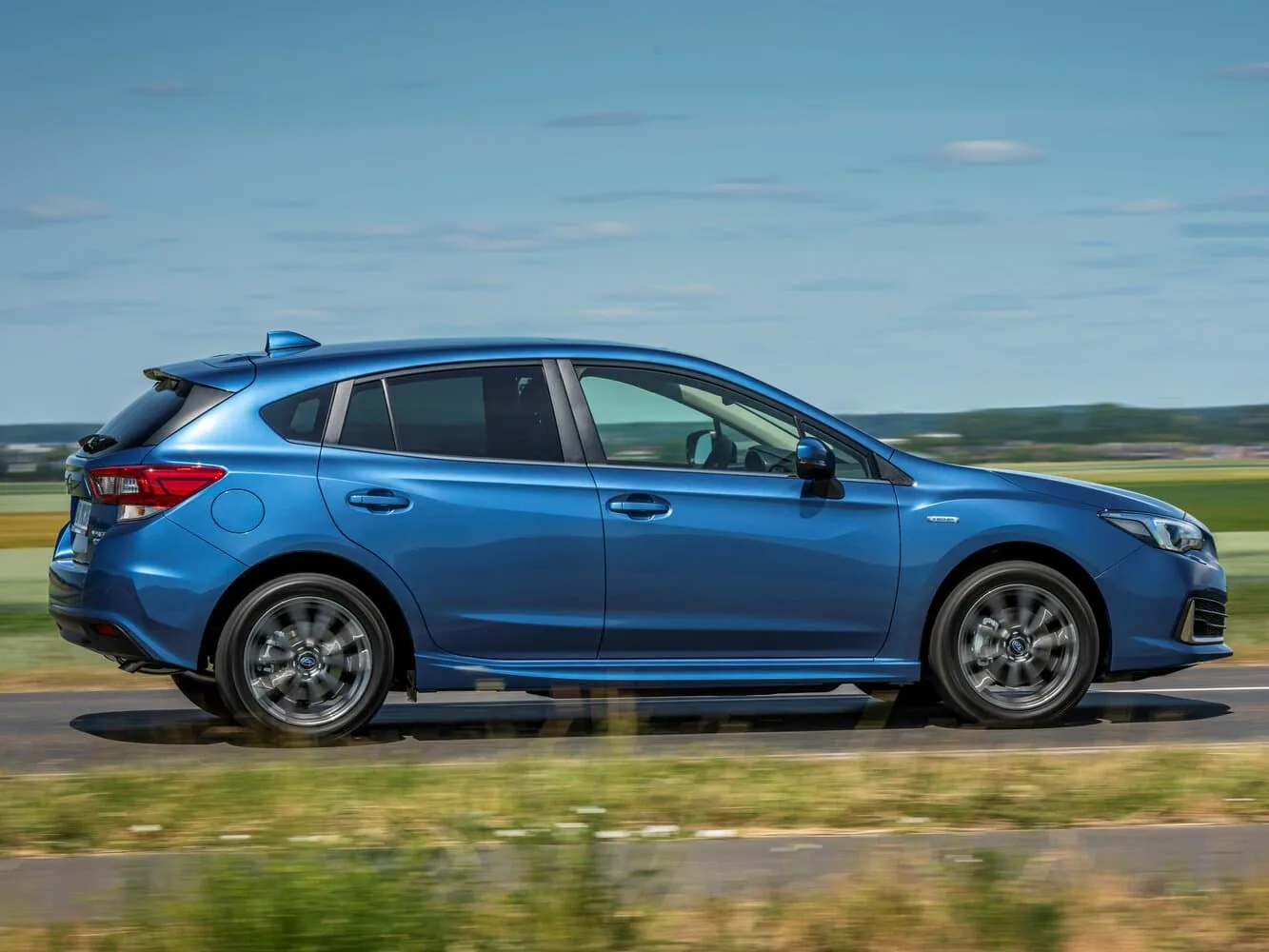 Subaru Impreza V Рестайлинг — фото 3