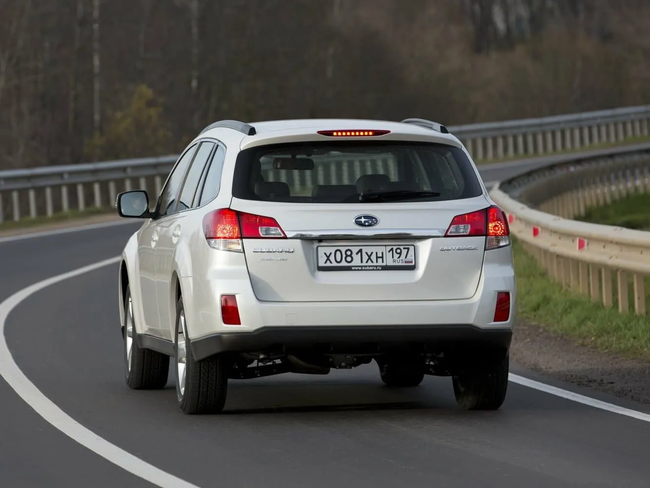 Subaru Outback IV Рестайлинг — фото 4