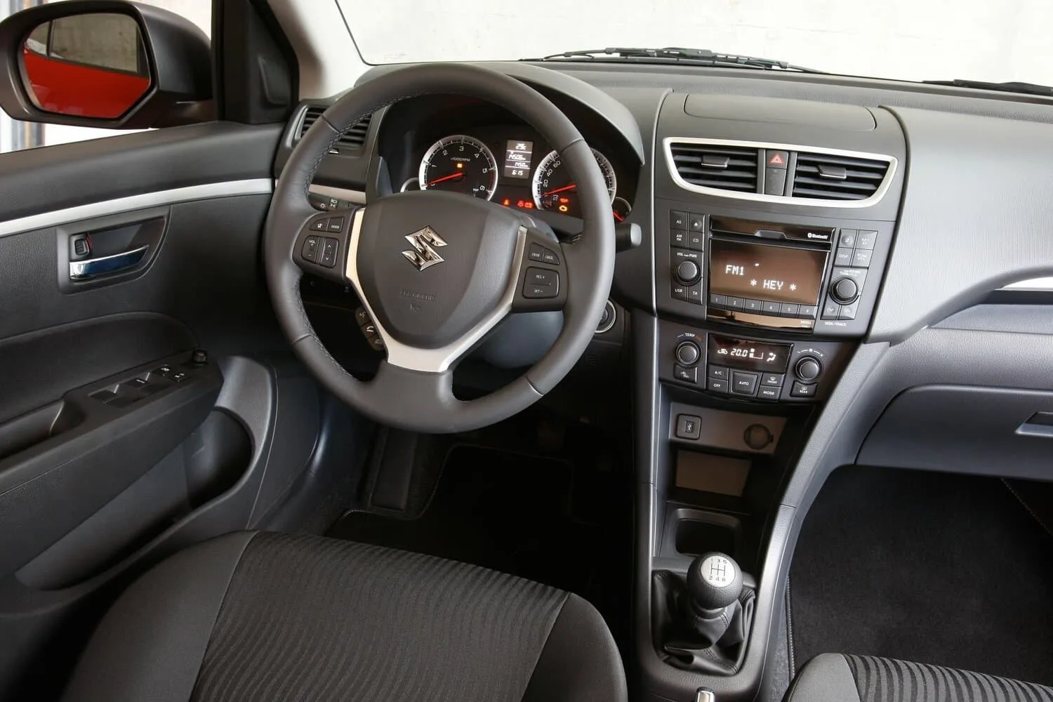 Suzuki Swift IV — фото 5