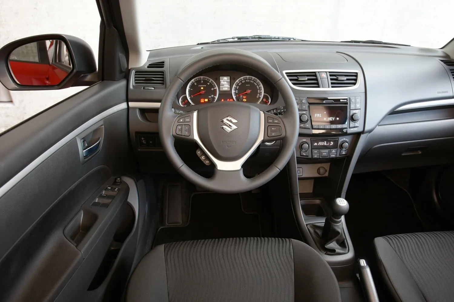 Suzuki Swift IV — фото 6
