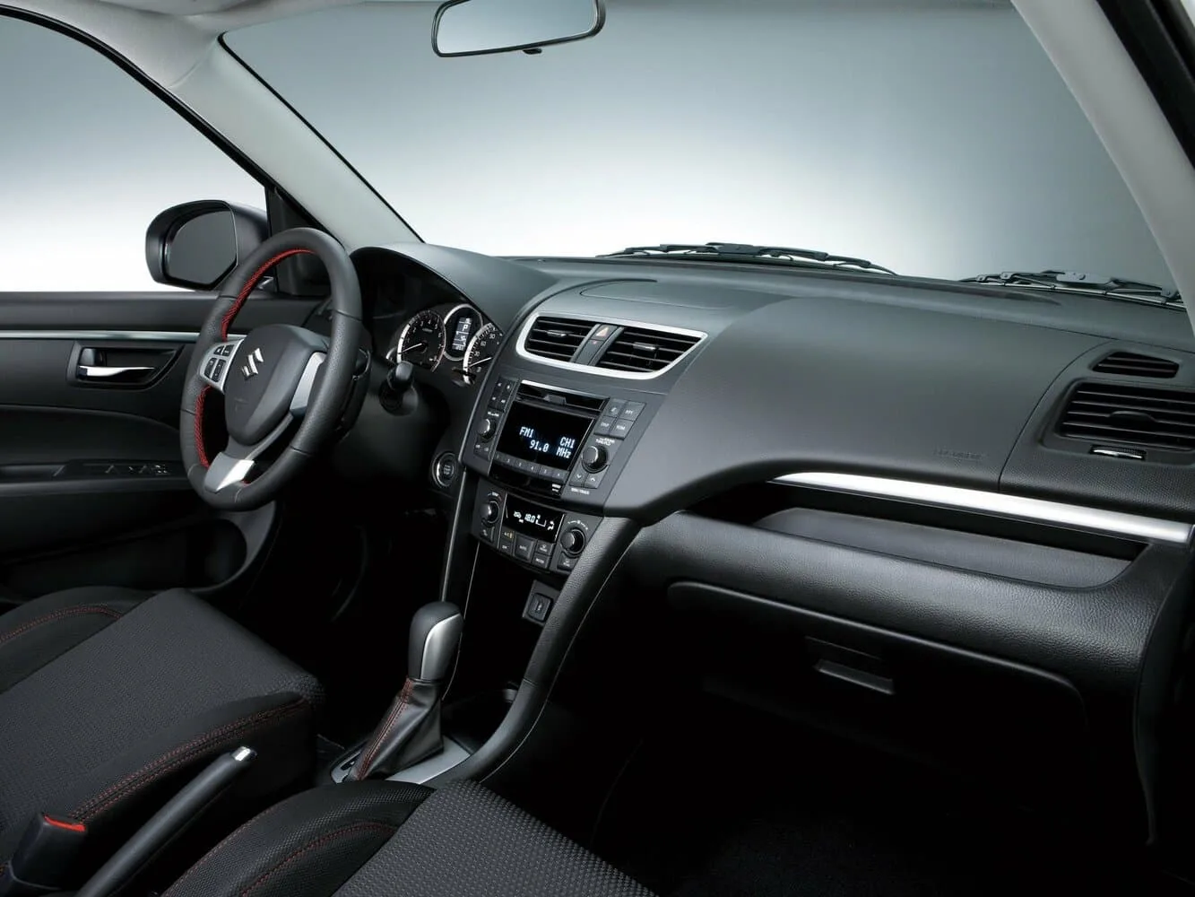 Suzuki Swift IV Рестайлинг — фото 5