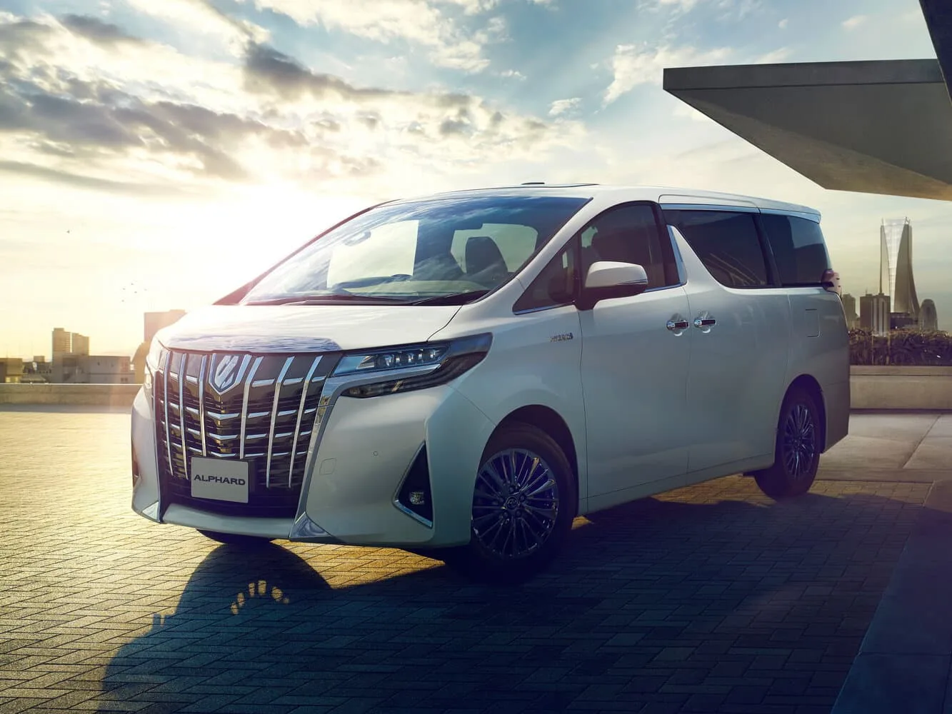 Toyota Alphard III Рестайлинг