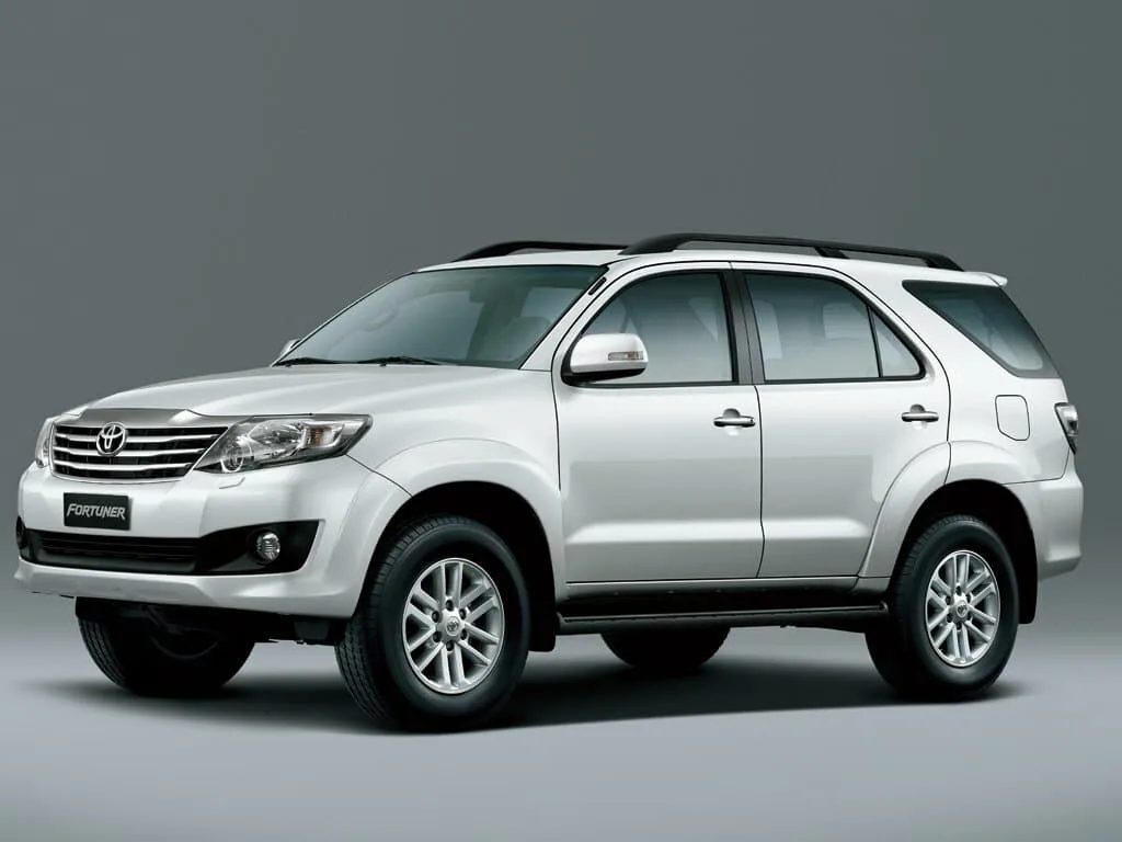 Toyota Fortuner I