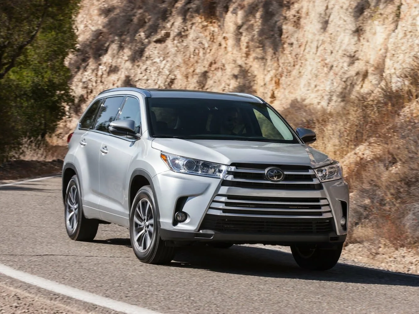Toyota Highlander III — фото 2