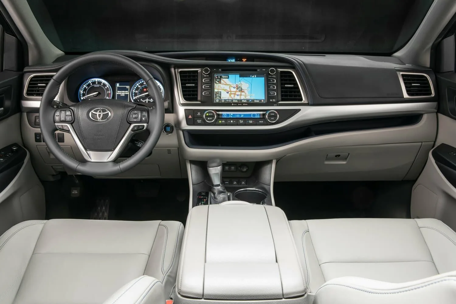 Toyota Highlander III — фото 6
