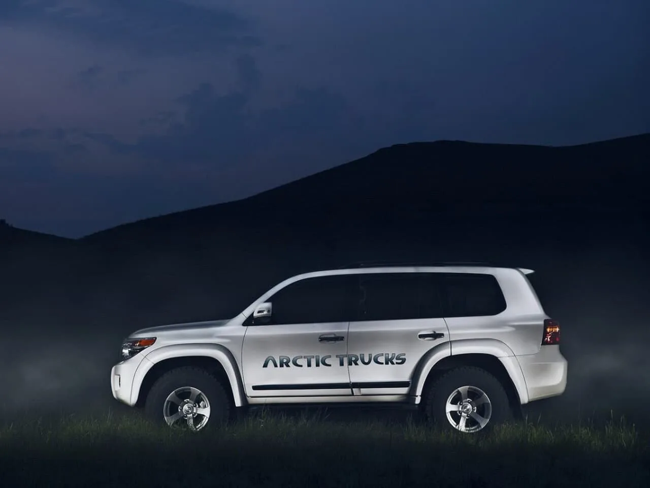 Toyota Land Cruiser Prado 150 Series Рестайлинг 1 — фото 3