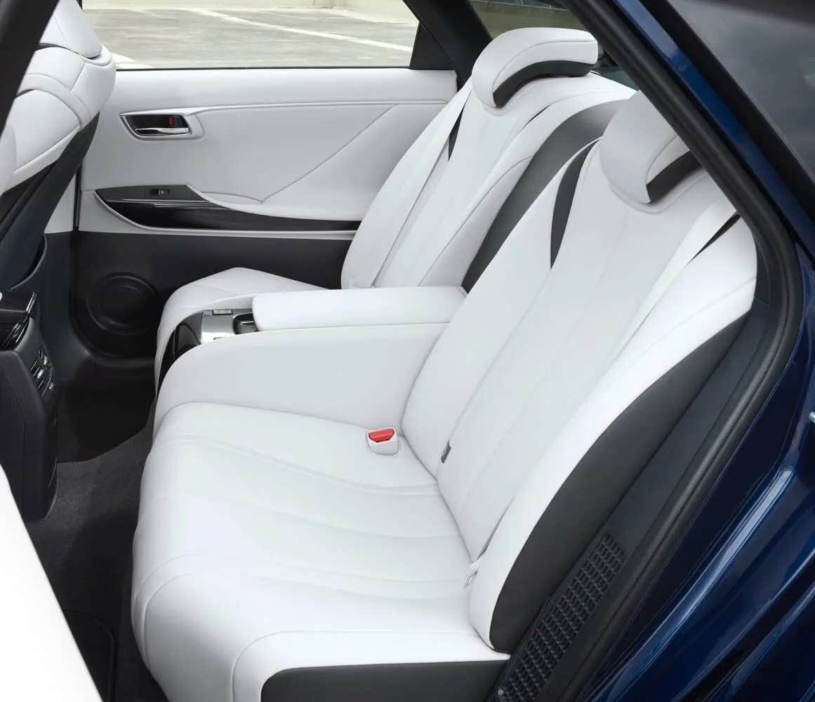 Toyota Mirai I — фото 6