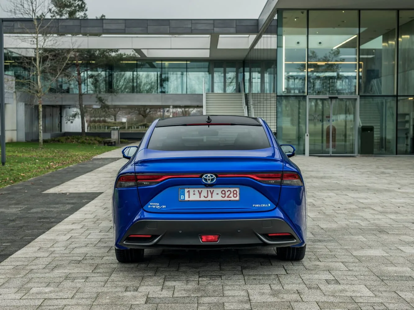 Toyota Mirai II — фото 4