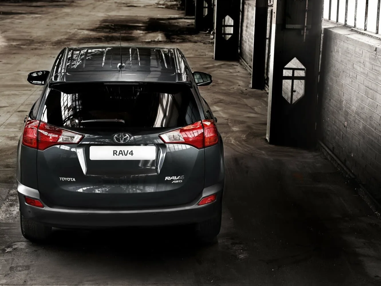 Toyota RAV4 IV — фото 4