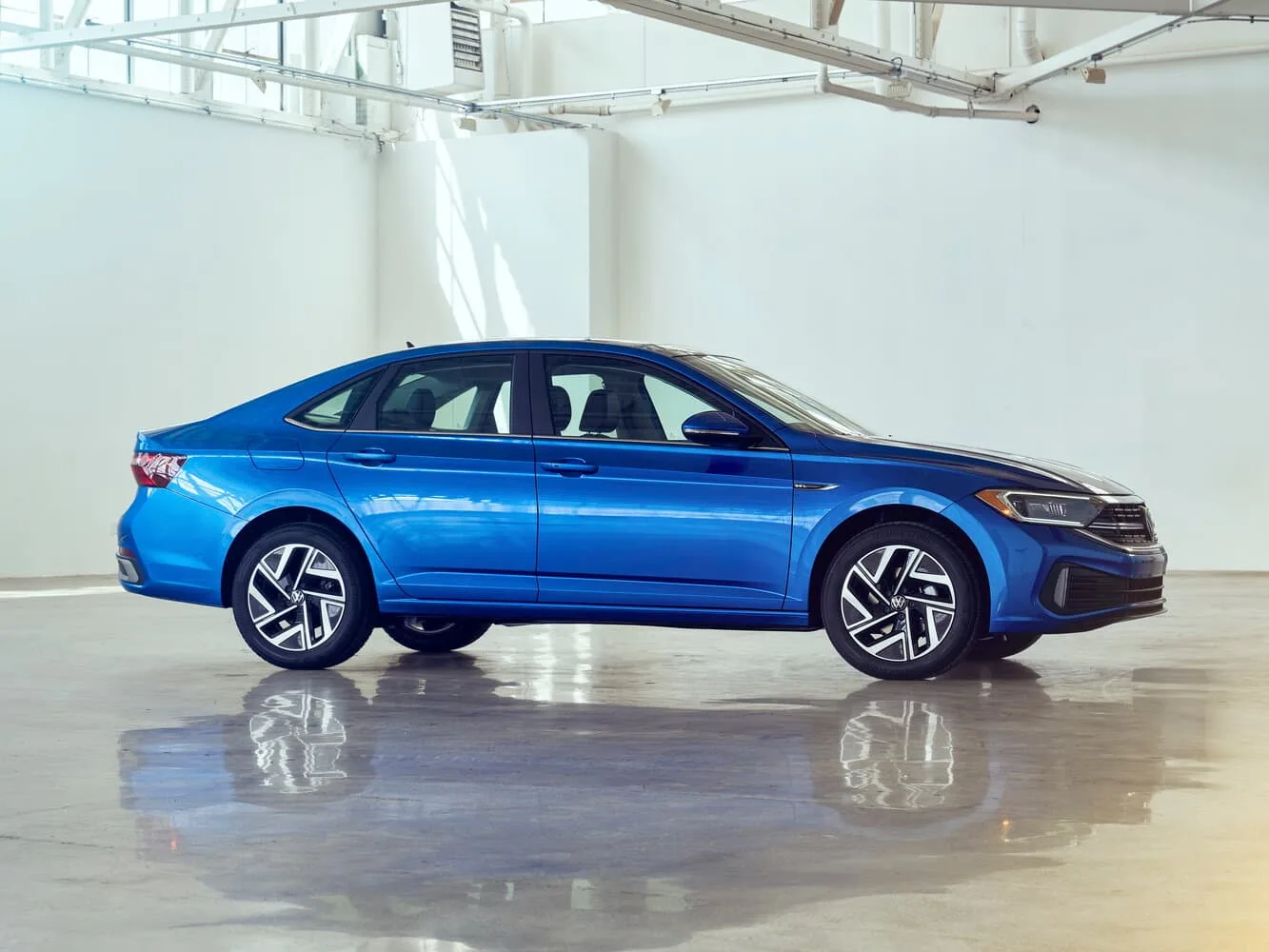 Volkswagen Jetta VII Рестайлинг — фото 3