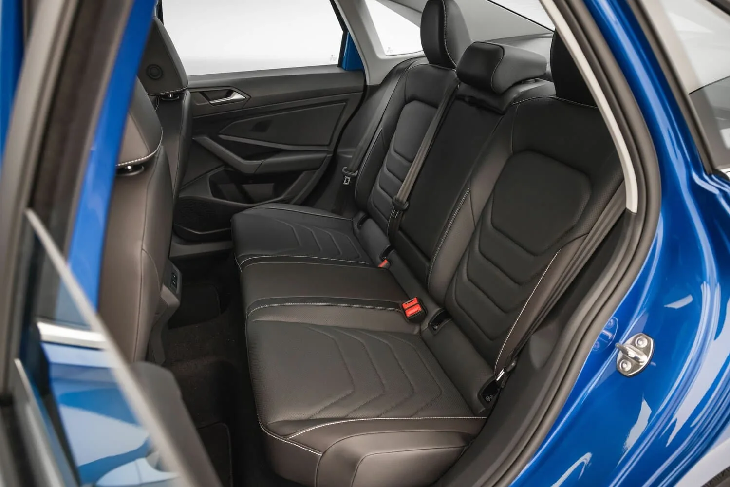 Volkswagen Jetta VII Рестайлинг — фото 6
