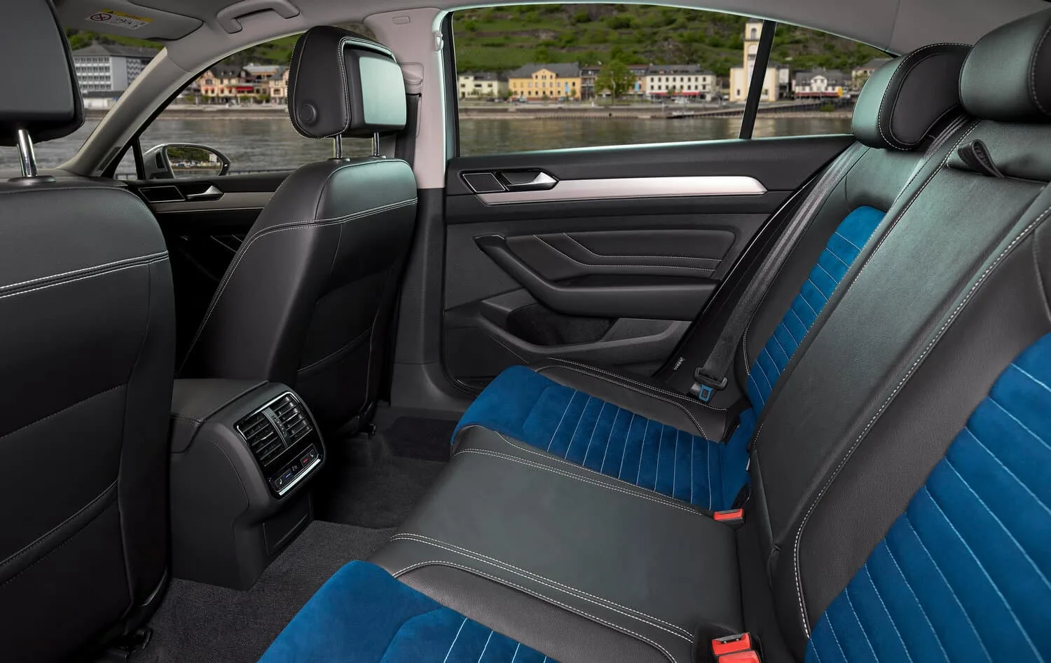 Volkswagen Passat B8 Рестайлинг — фото 6