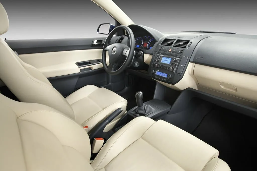 Volkswagen Polo IV Рестайлинг — фото 4