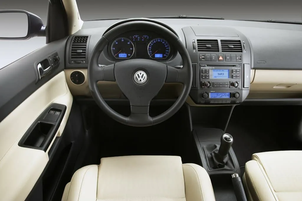 Volkswagen Polo IV Рестайлинг — фото 5