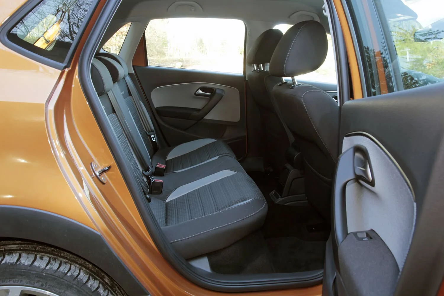 Volkswagen Polo V Рестайлинг — фото 6