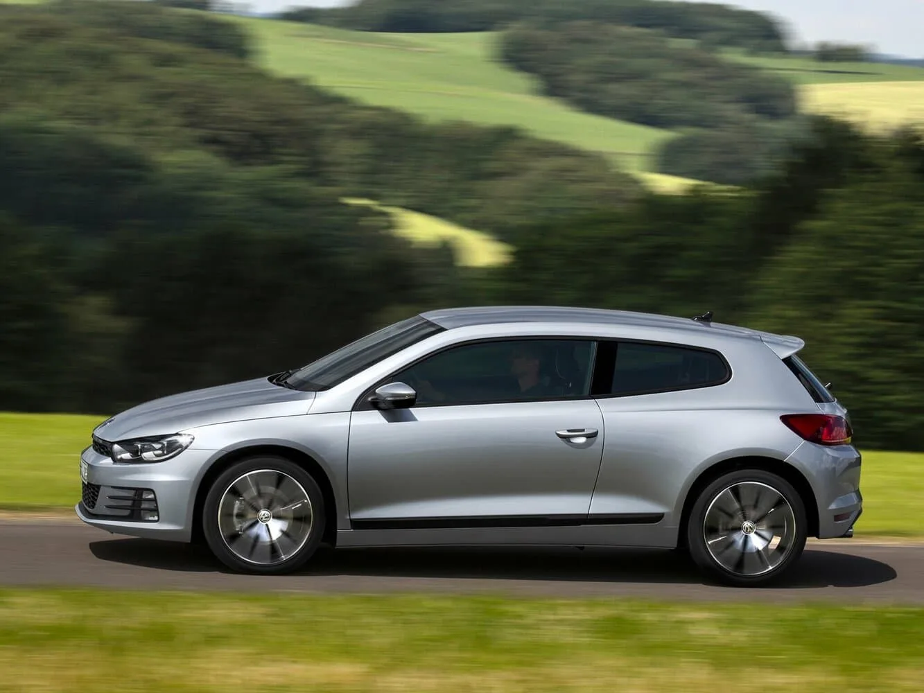 Volkswagen Scirocco III Рестайлинг — фото 3