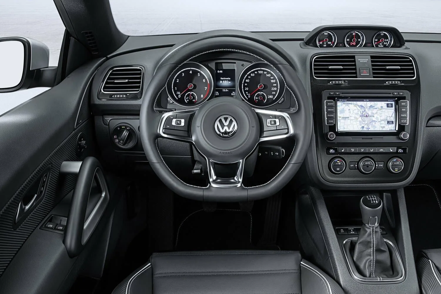 Volkswagen Scirocco III Рестайлинг — фото 6