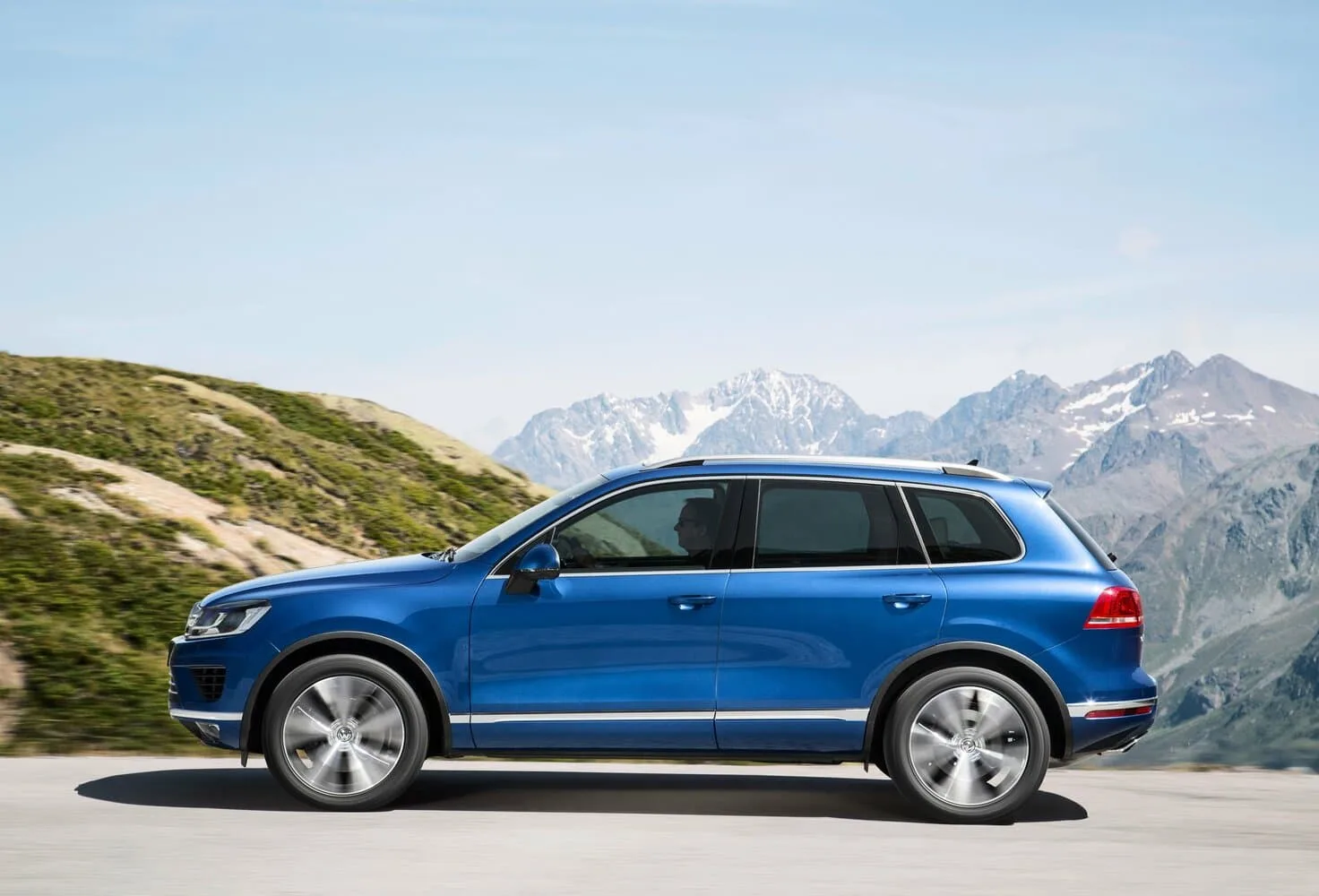 Volkswagen Touareg II Рестайлинг — фото 3