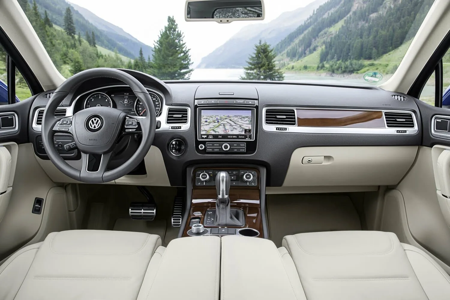 Volkswagen Touareg II Рестайлинг — фото 6