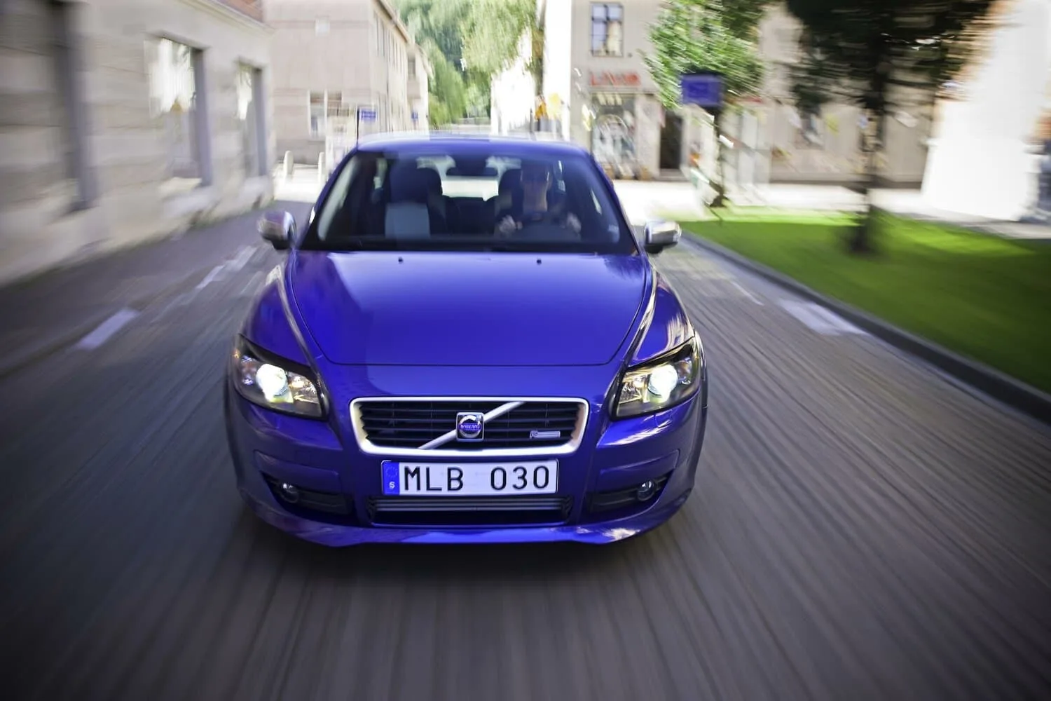 Volvo C30 I — фото 2