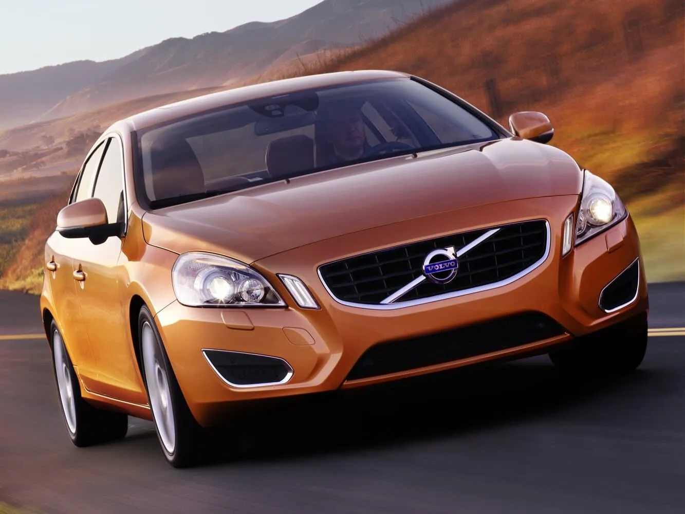 Volvo S60 II — фото 2